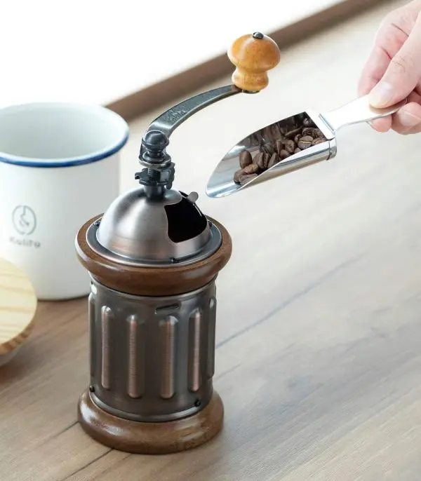 714Ulax8amL._SL1500_.jpg Kalita Hand Grinding Coffee Mill - الصورة 2