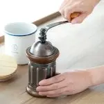 Kalita Hand Grinding Coffee Mill - الصورة 3